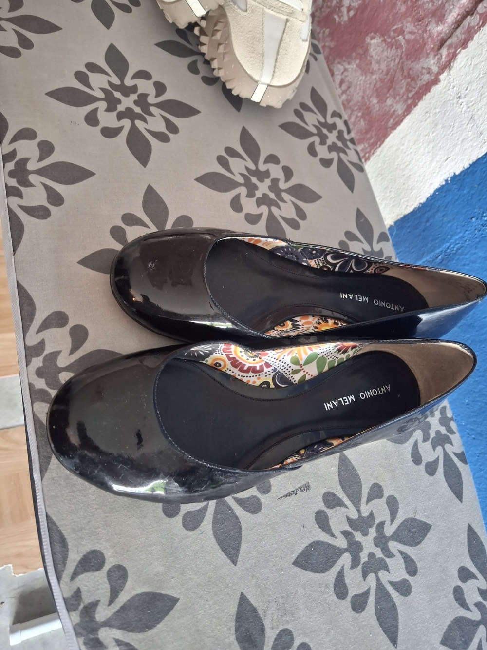 Antonio Melani Black Patent Leather Women's Ballet Flats